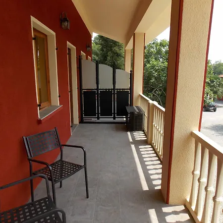 Bacca Blu Alloggio per agriturismo Bricherasio