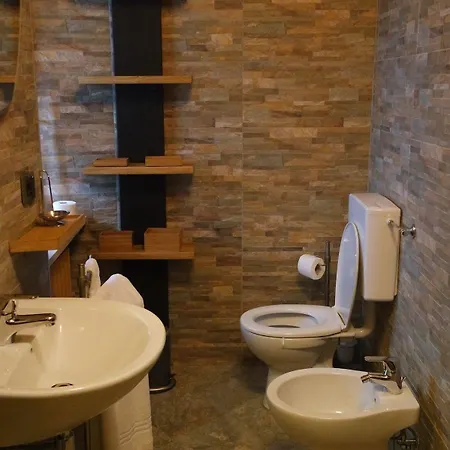 Alloggio per agriturismo Bacca Blu Bricherasio